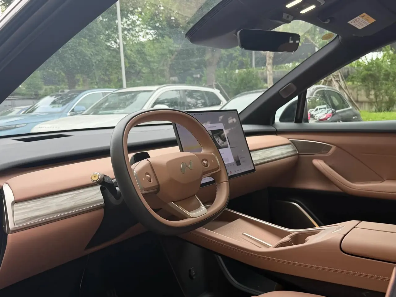 ONVO 2025 L60 60kWh four-wheel drive version automatic gear 3