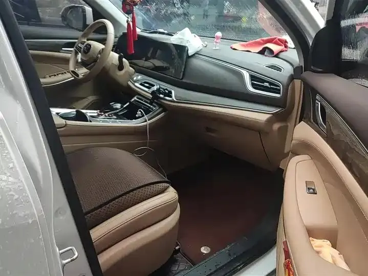 LanDian E5 2024 Glory Edition 100KM Exclusive 7-seat 8