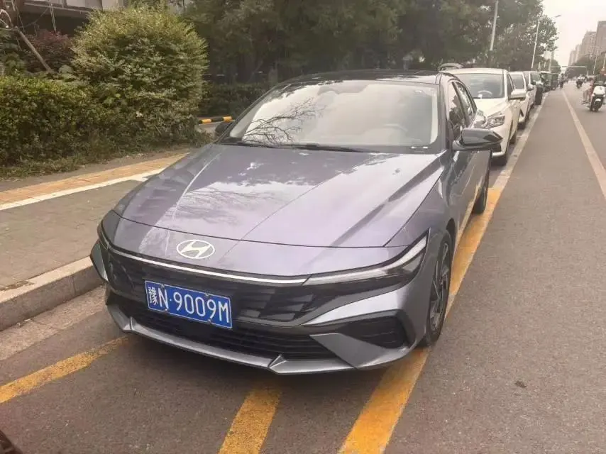 Open image lightbox: Elantra 2023 1.5L CVT TOP Ultimate Edition