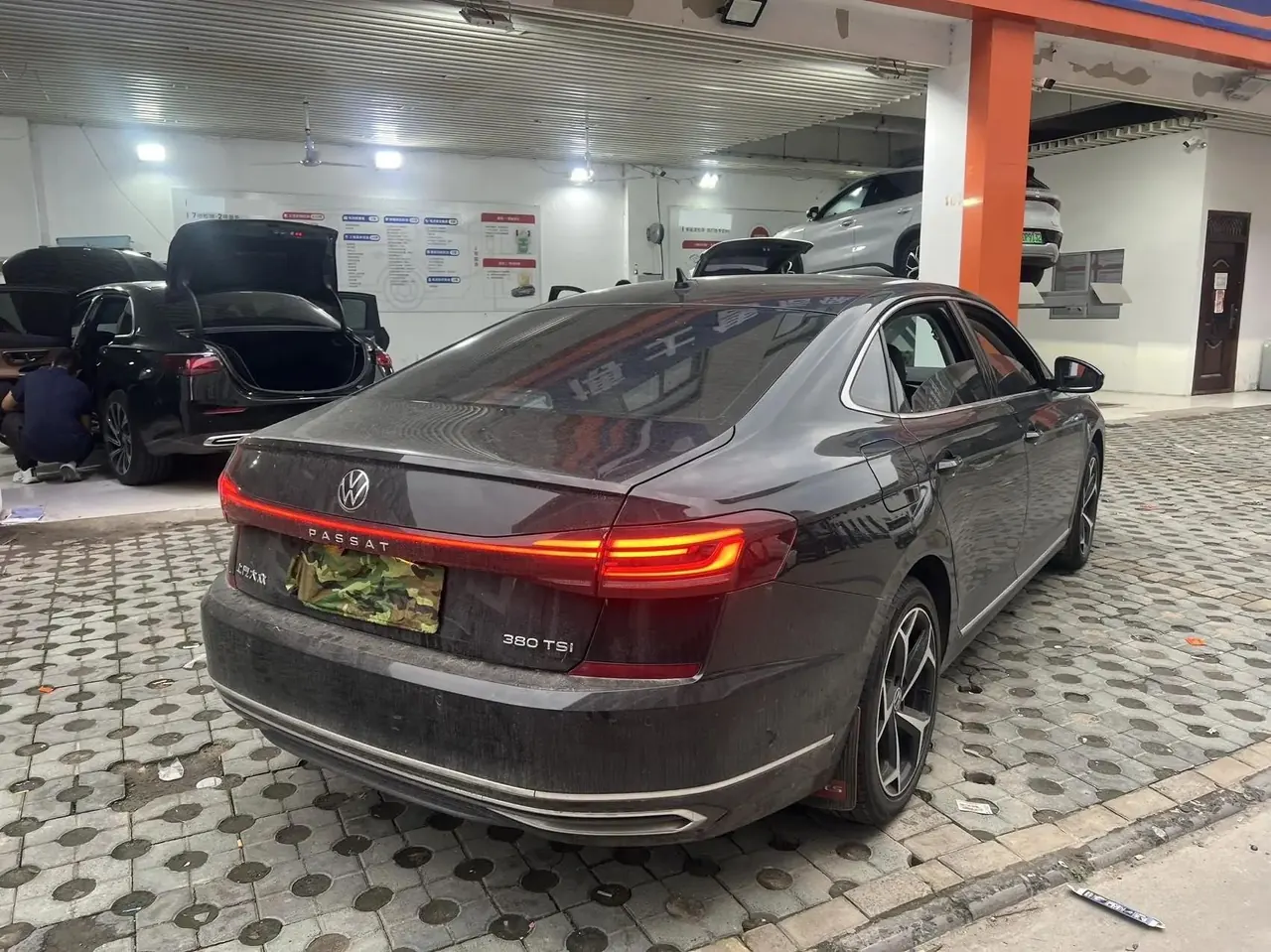 Volkswagen 2024 Passat 2.0TSI 380TSI Star Elite Edition Automatic 3
