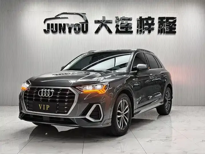 Audi Q3 2022 35 TFSI Enterprising Dynamic - View 1