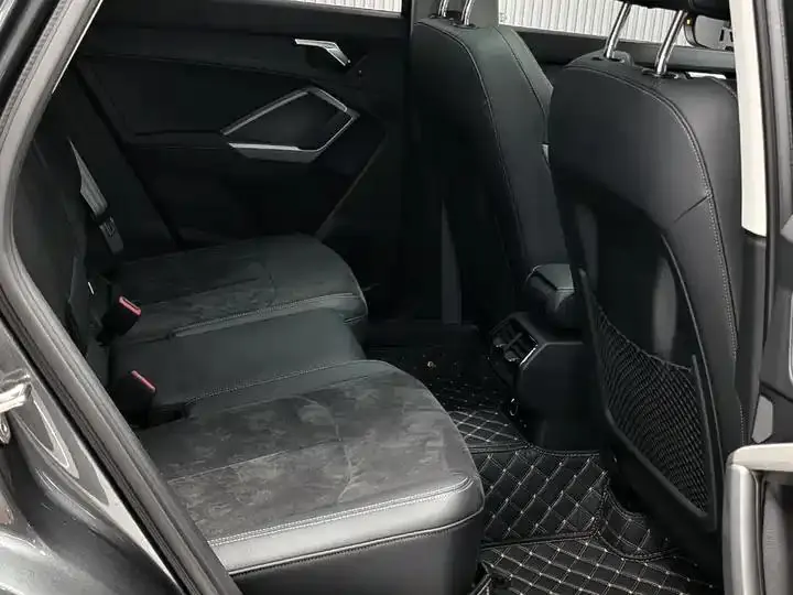 Audi Q3 2022 35 TFSI Enterprising Dynamic 18