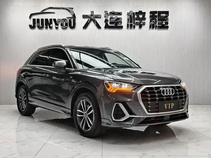 Audi Q3 2022 35 TFSI Enterprising Dynamic 3