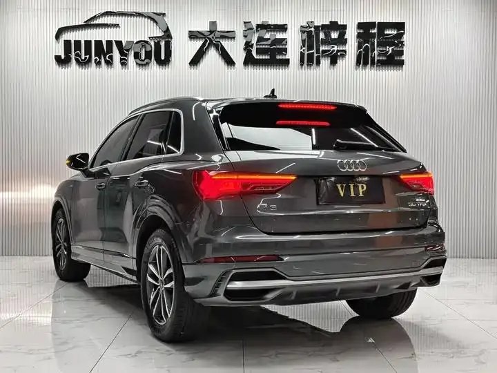 Audi Q3 2022 35 TFSI Enterprising Dynamic 4