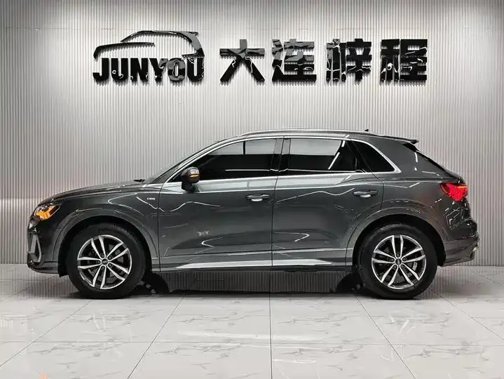 Audi Q3 2022 35 TFSI Enterprising Dynamic 7