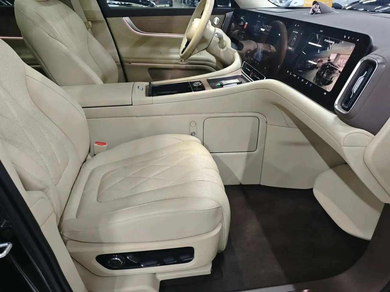 AITO M9 2024 Range-Extended Ultra Version 52kWh 8