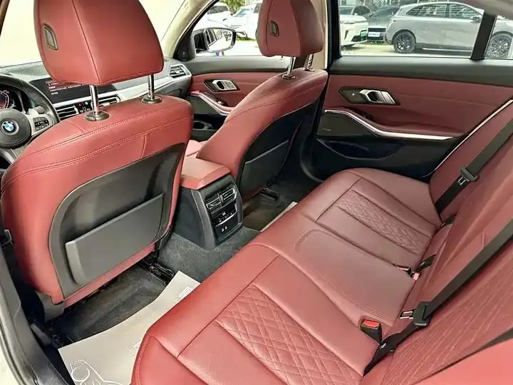BMW 3 Series 2022 325i M Sports Night Suit 10