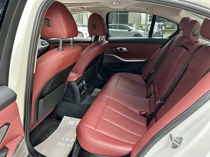 BMW 3 Series 2022 325i M Sports Night Suit 12