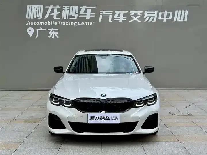 BMW 3 Series 2022 325i M Sports Night Suit 2
