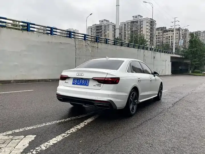 Audi A4L 2020 model 40 TFSI Luxury Dynamic Edition 14