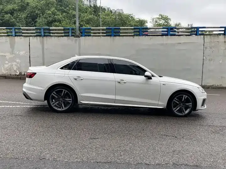 Audi A4L 2020 model 40 TFSI Luxury Dynamic Edition 15