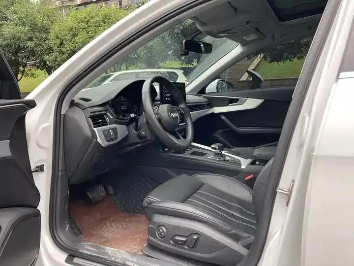 Audi A4L 2020 model 40 TFSI Luxury Dynamic Edition 4