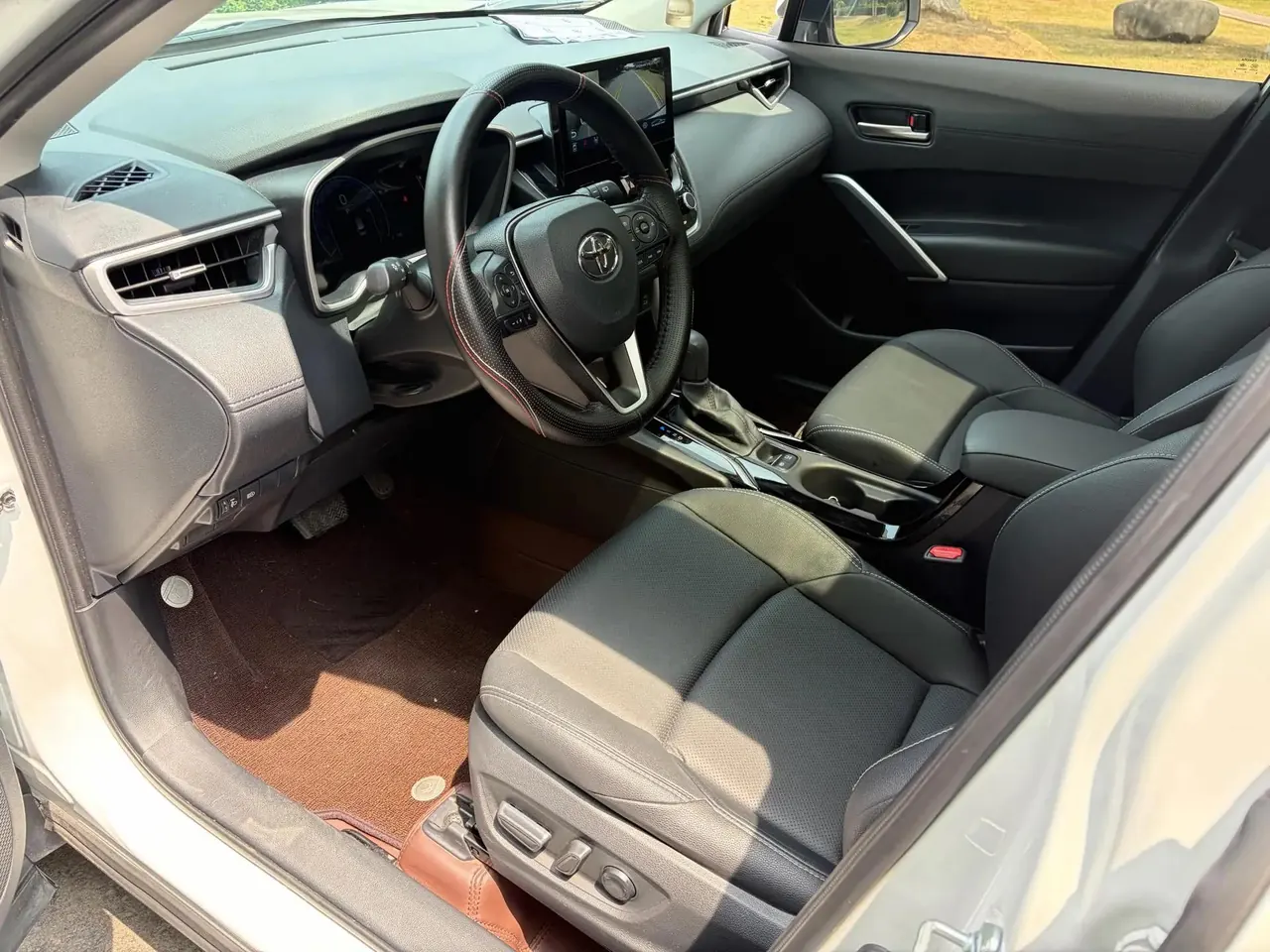Toyota 2024 Frontlander 2.0 CVT Luxury Edition Automatic 4