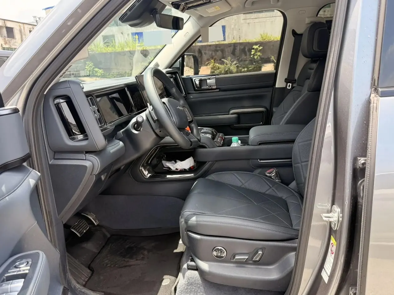 FangChengBao 2025 Leopard 5 1.5T CVT TianShen Intelligent Driving Ultra Edition Automatic 2