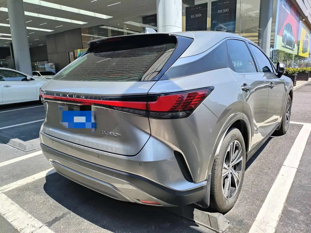 Lexus RX 2023 350h Two-Drive Enjoy Edition 7