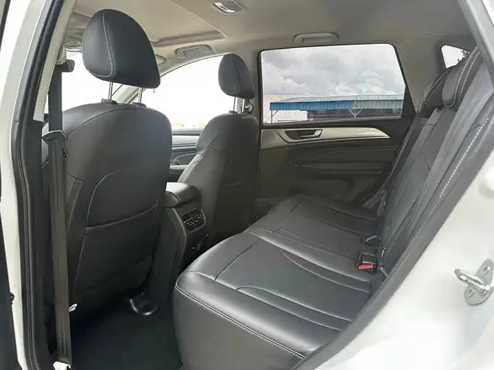Haval M6 2021 PLUS 1.5T DCT Deluxe Zhilian 13