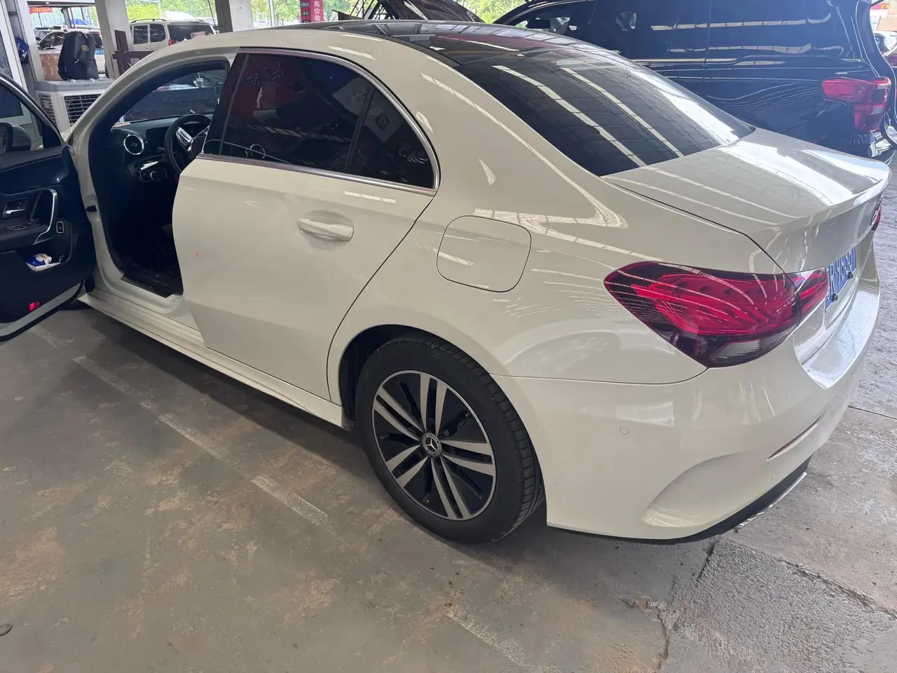 Mercedes Benz Class A 2020 A 180 L 4