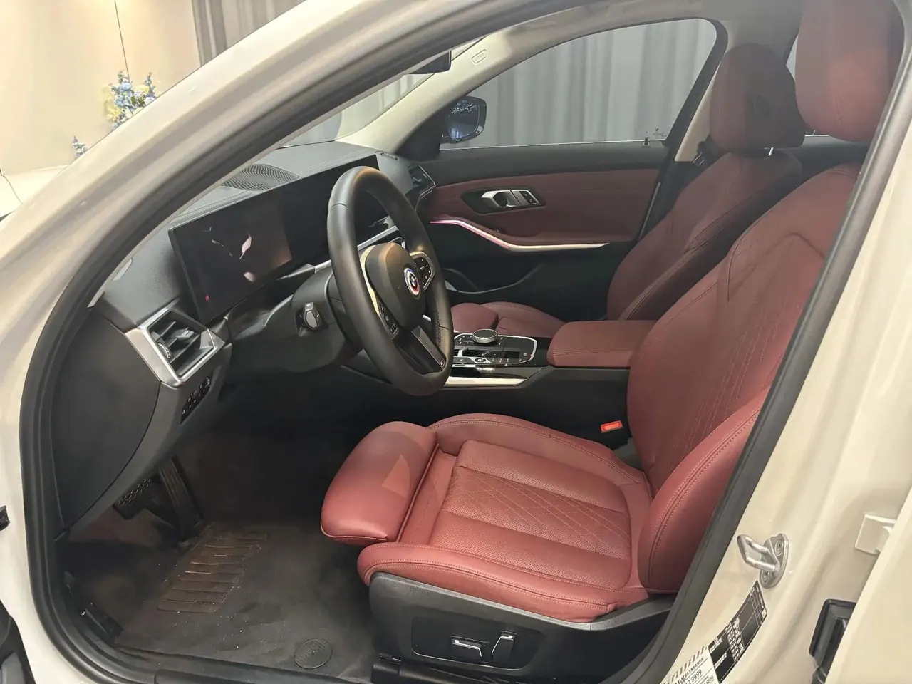 BMW 2024 i3 eDrive 35 L automatic gear 5