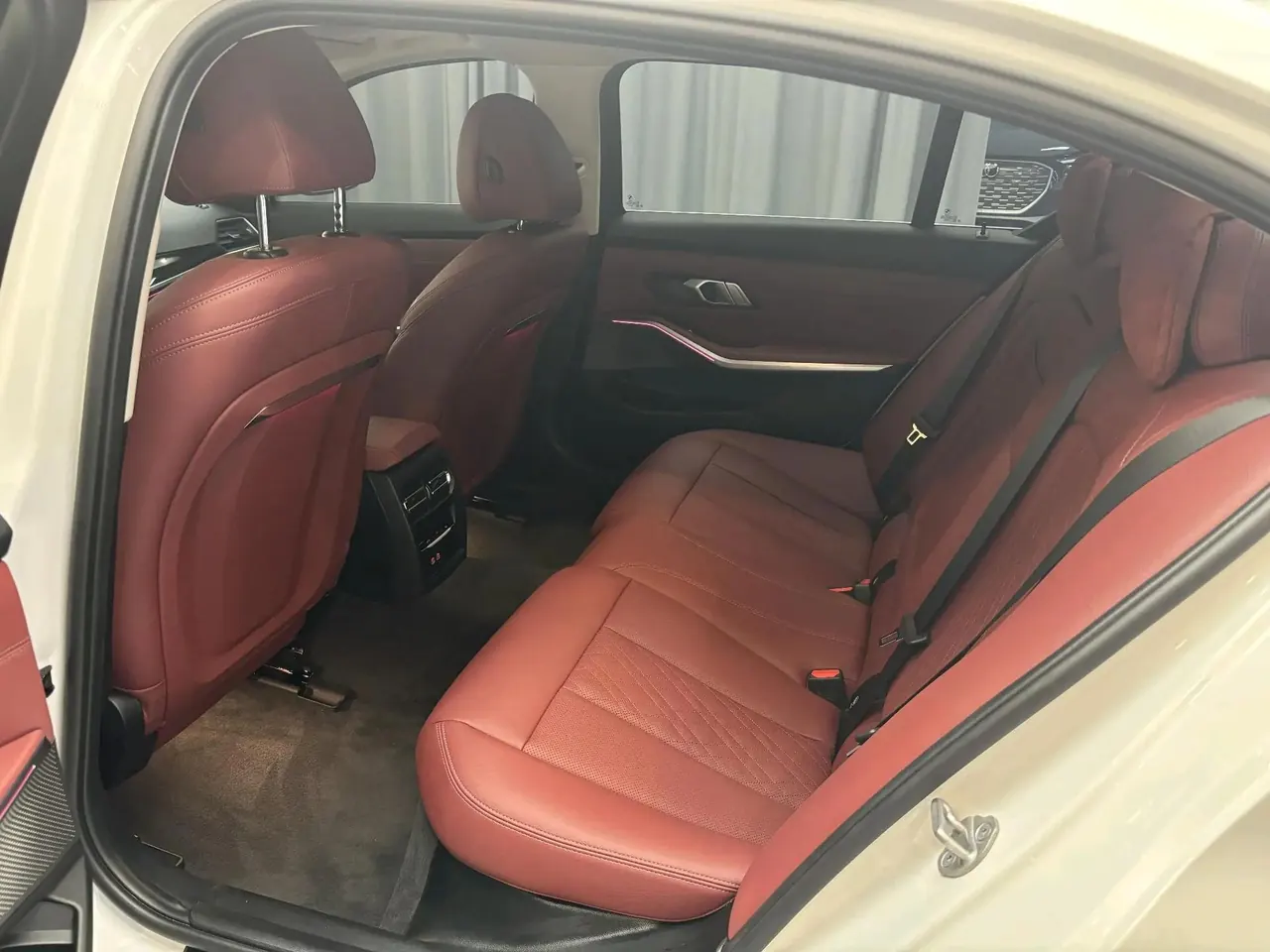 BMW 2024 i3 eDrive 35 L automatic gear 6