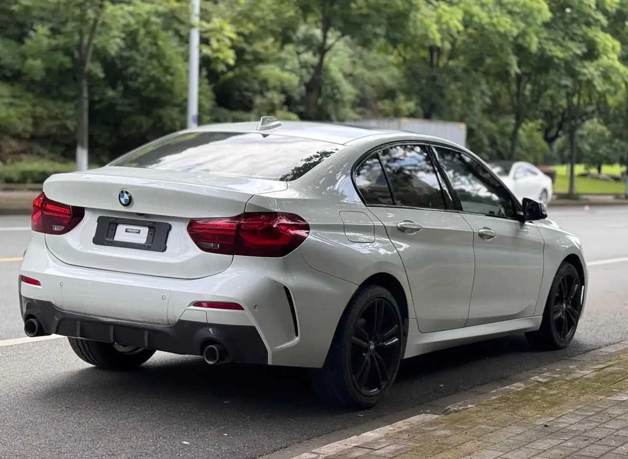 BMW 1 Series 2023 125i 2.0T M Sport Night Edition Automatic 4