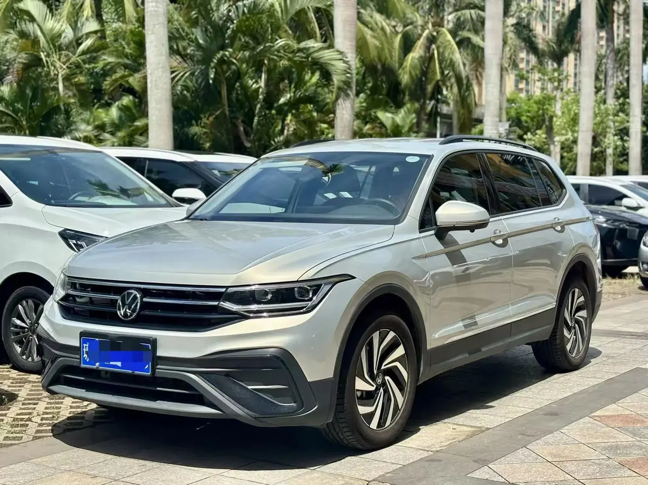 Volkswagen 2024 Tiguan L 1.5TSI 300TSI Two-Wheel-Drive Longteng Edition Automatic Transmission - View 1