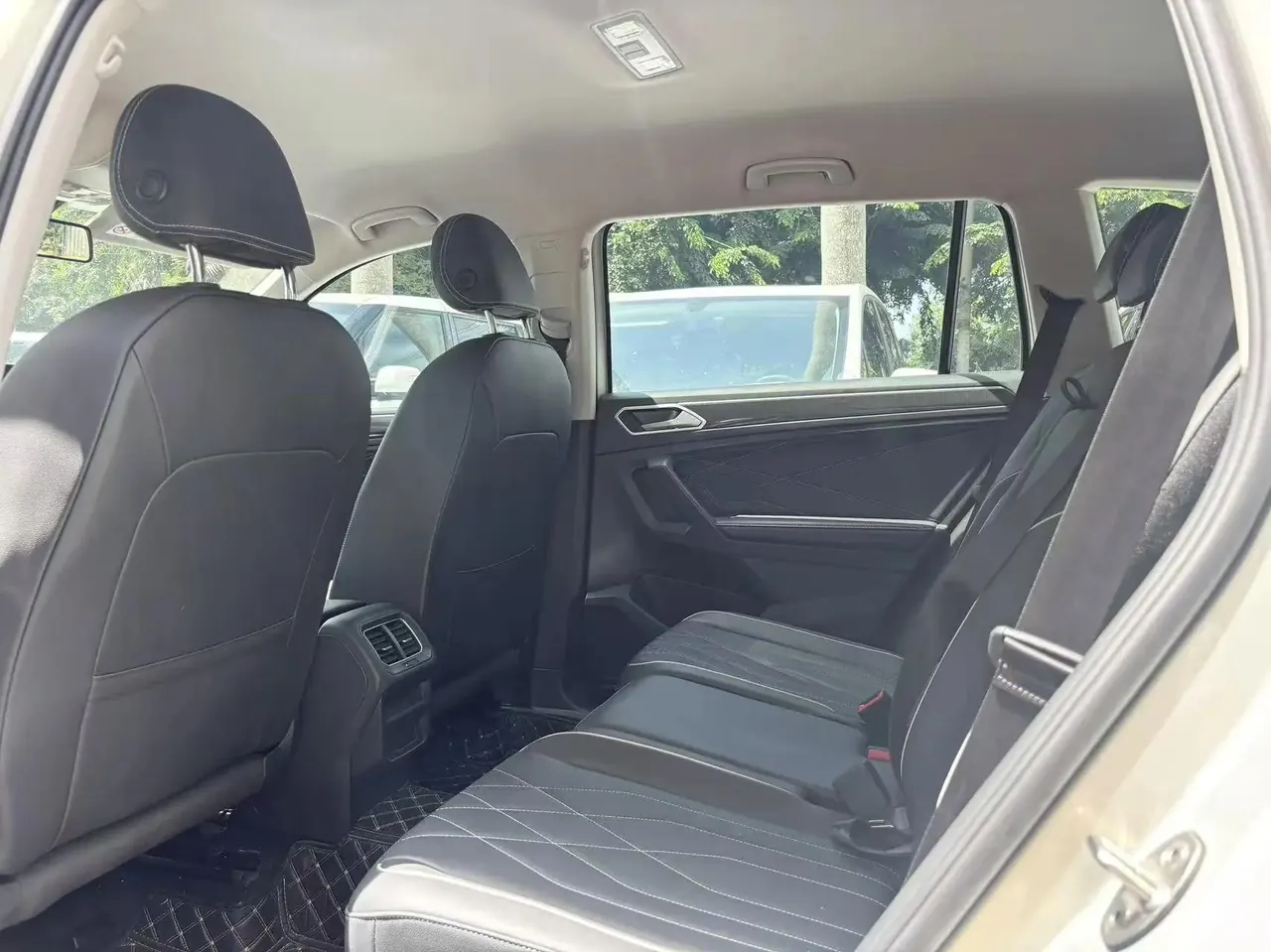 Volkswagen 2024 Tiguan L 1.5TSI 300TSI Two-Wheel-Drive Longteng Edition Automatic Transmission 6
