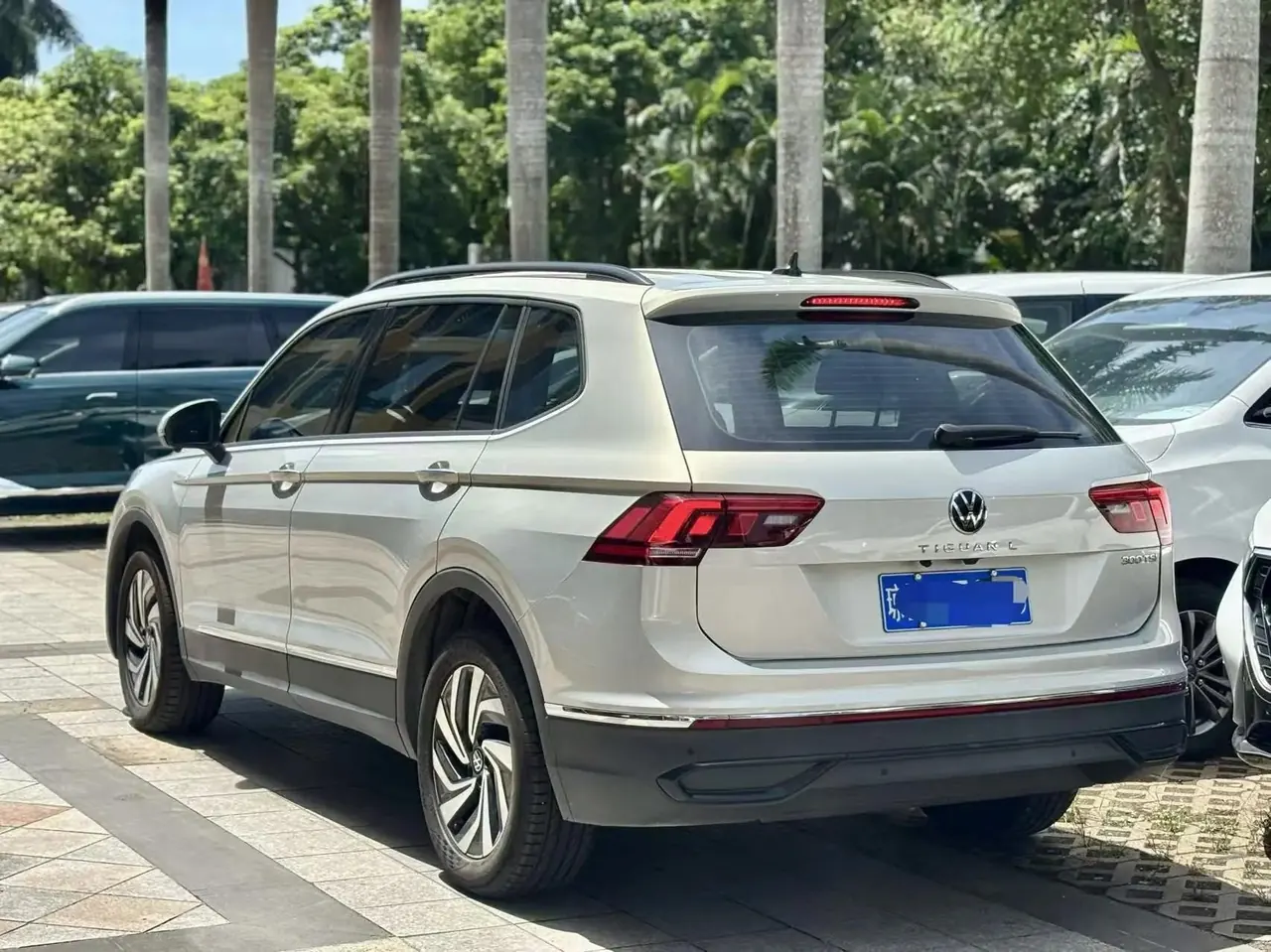 Volkswagen 2024 Tiguan L 1.5TSI 300TSI Two-Wheel-Drive Longteng Edition Automatic Transmission 7