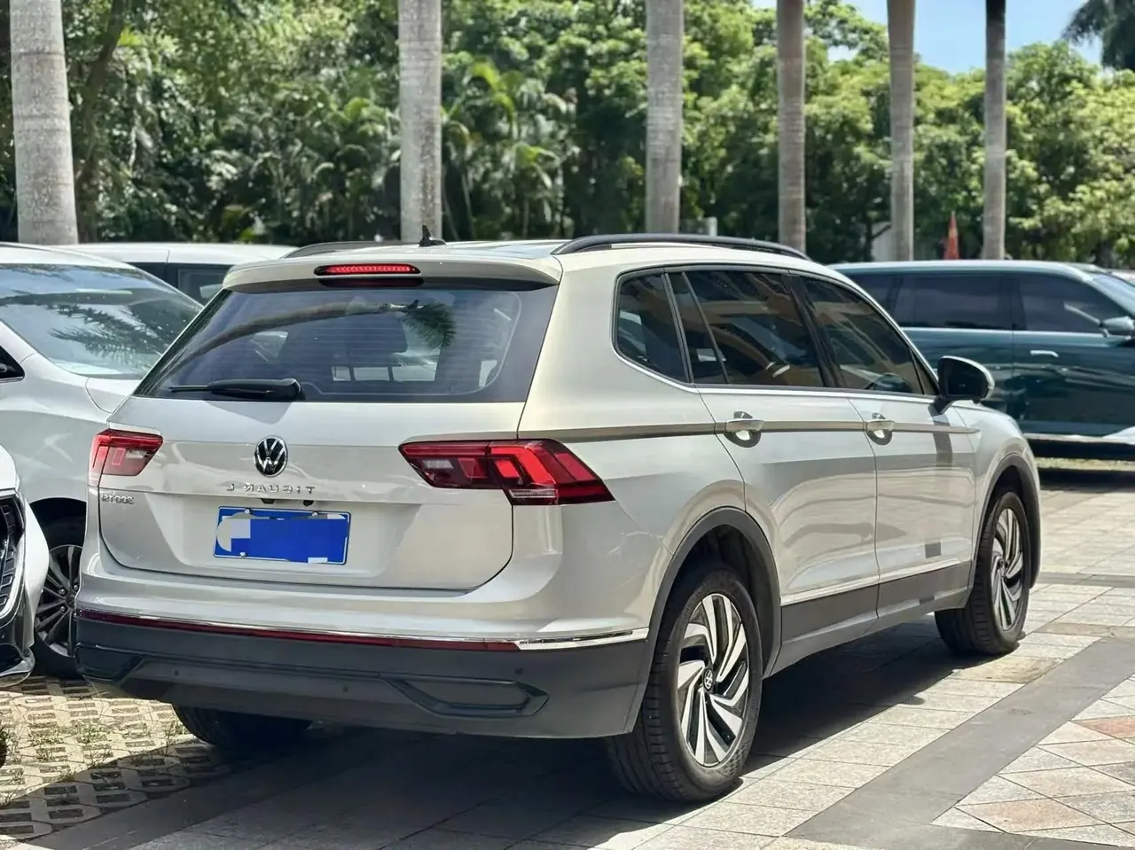 Volkswagen 2024 Tiguan L 1.5TSI 300TSI Two-Wheel-Drive Longteng Edition Automatic Transmission 9