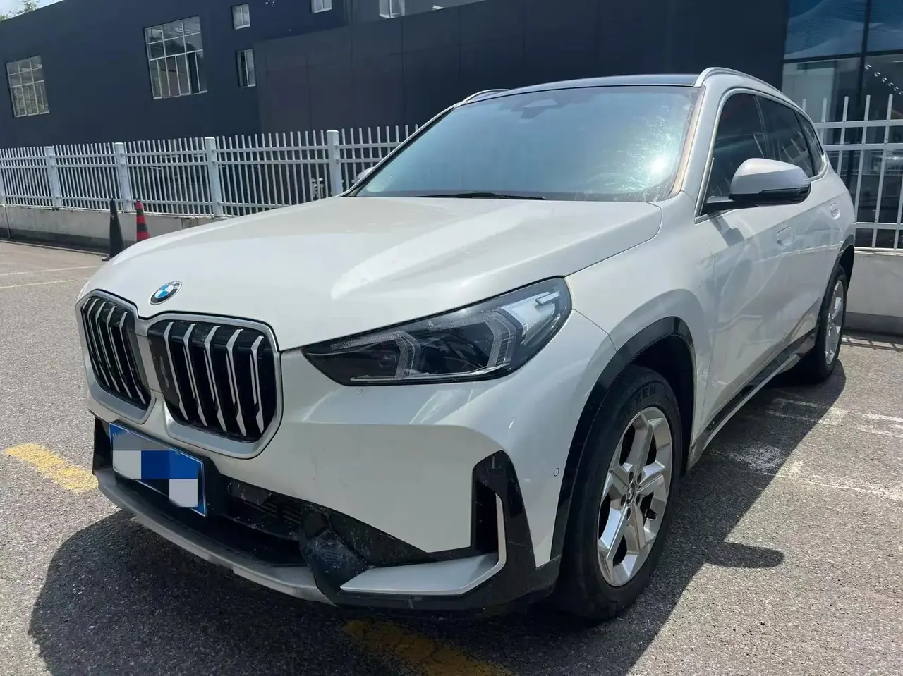 BMW 2024 X1 sDrive20Li 1.5T X Design Package Automatic - View 1