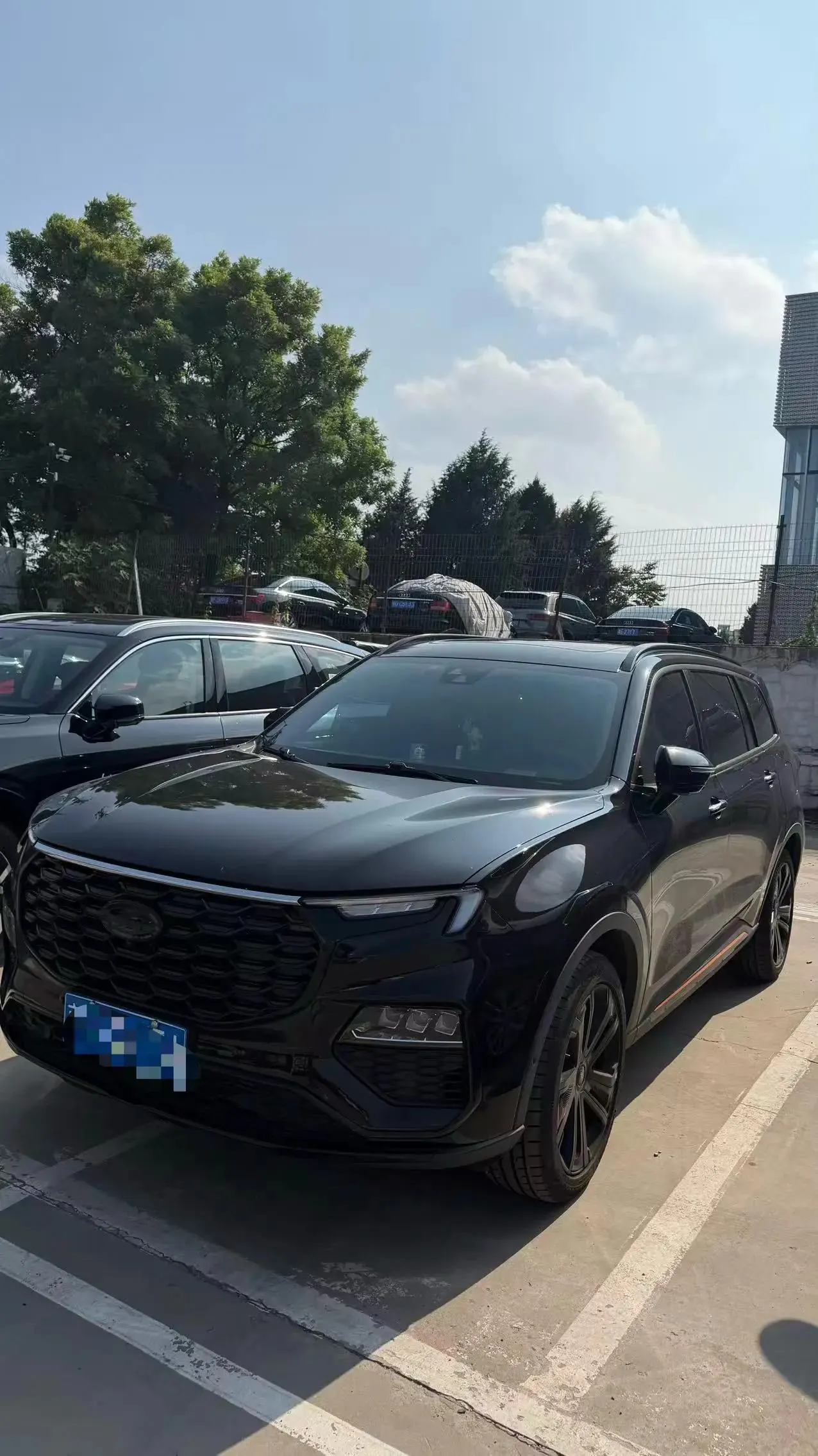 Ford 2023 Lingyu 2.0T EcoBoost 225 Obsidian Orange Edition Zunling PLUS 7 (2/2/3) Automatic Gear - View 1