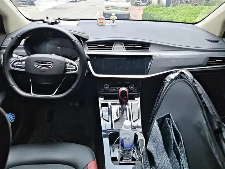 Emgrand GS 2020 1.4T CVT Ya 12