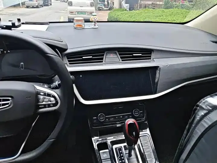 Emgrand GS 2020 1.4T CVT Ya 13