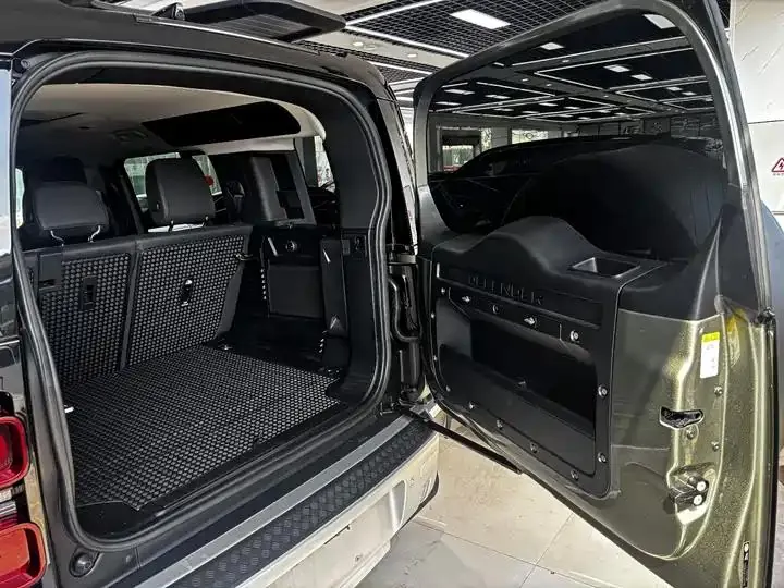 Land Rover Guard 2023 110 3.0T P400 Diablo Special Edition 28