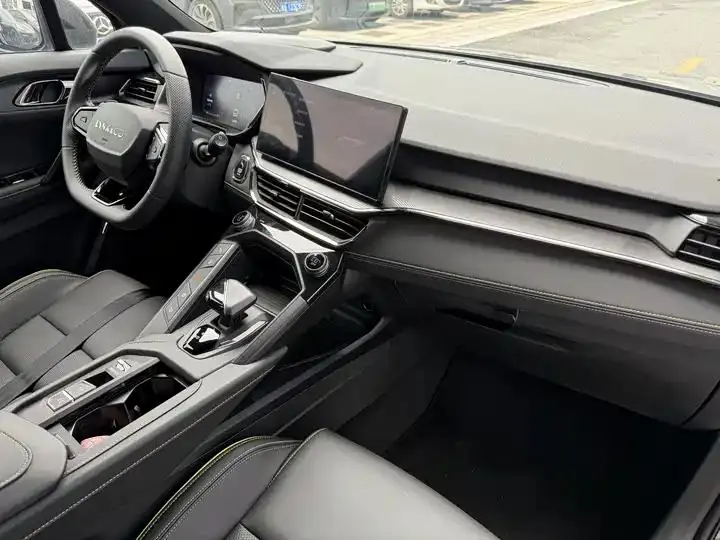 LYNK&amp;CO 06 2023 Remix 1.5T Halo 7