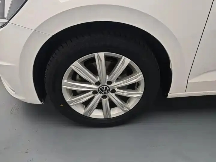Touran 2021 Touran L 280TSI DSG Comfort Edition 7 23