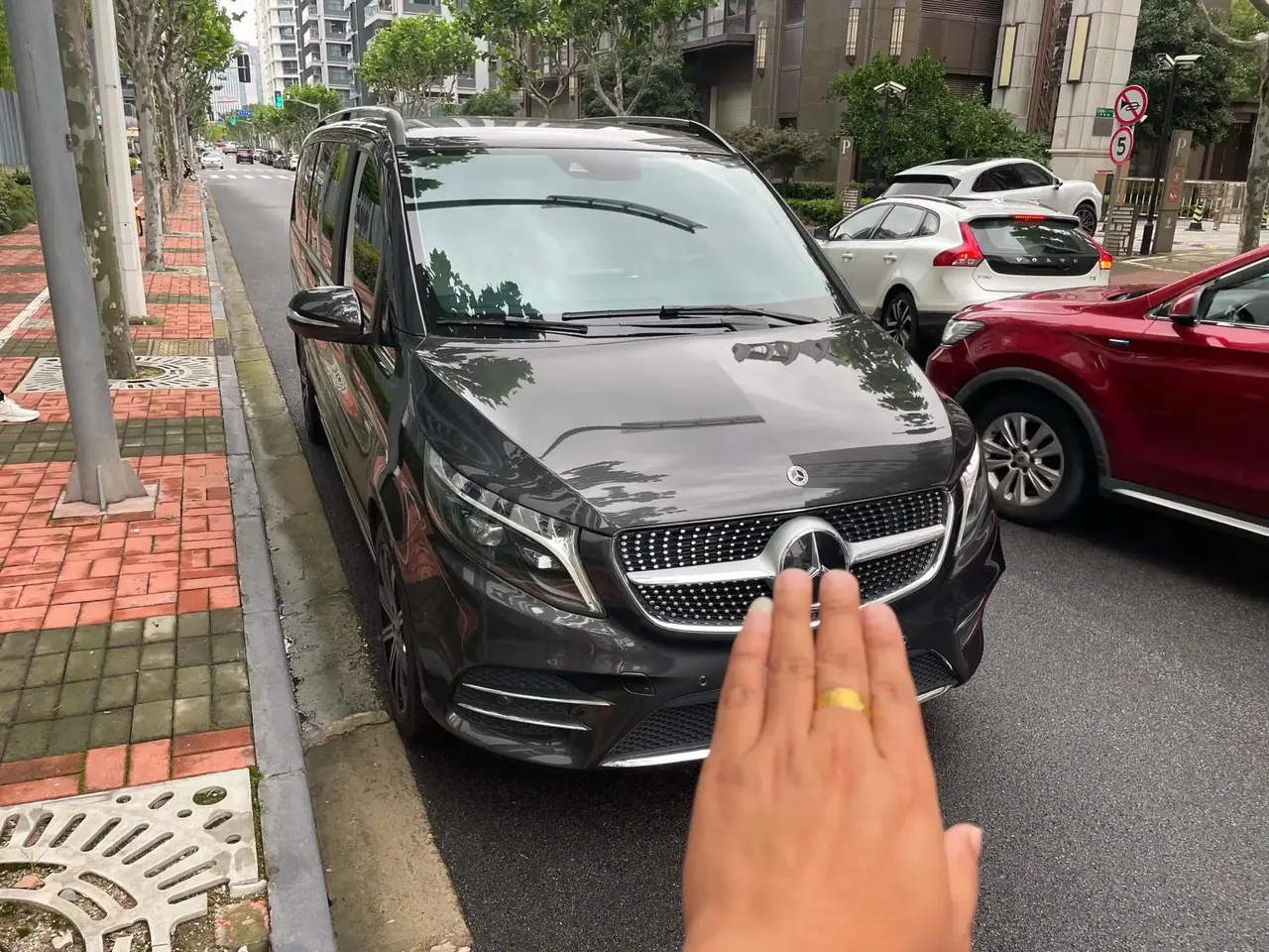 Mercedes Benz V 2022V 260 L 2.0T Deluxe Edition Automatic Gear 4