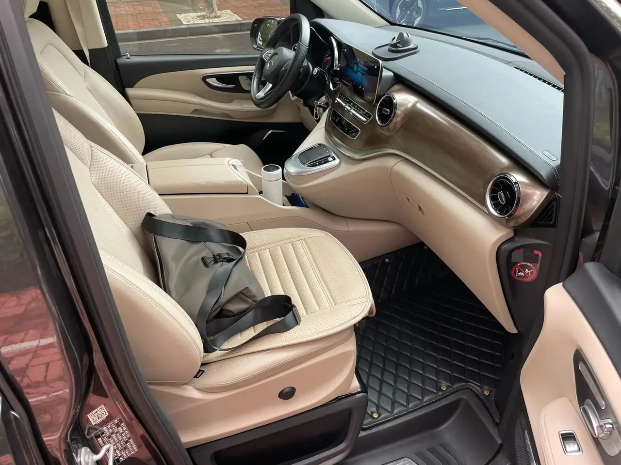 Mercedes Benz V 2022V 260 L 2.0T Deluxe Edition Automatic Gear 5