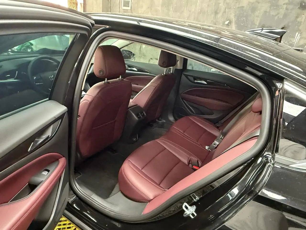 Buick 2025 Regal 1.5T 25T Super Edition Automatic Gear 4