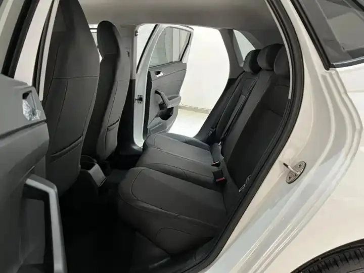 Polo 2023 Model Facelift Plus 1.5L Automatic Joyful Living Edition 19