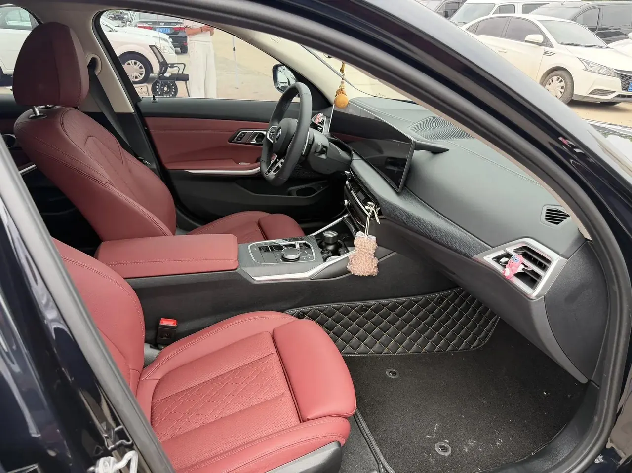 BMW 3 Series 2025 Model 325Li 2.0T M Sport Package Automatic 4