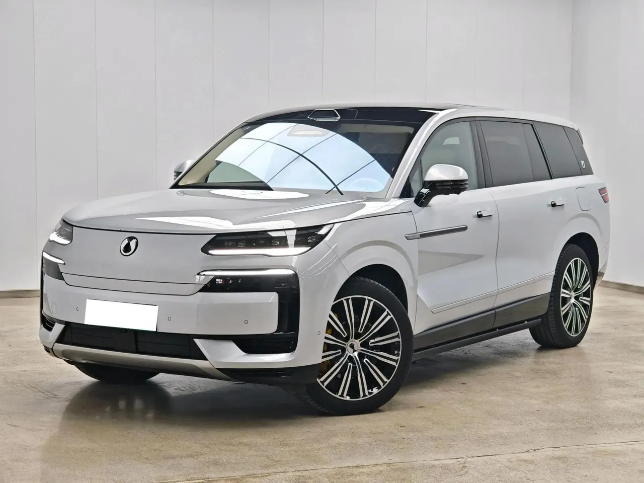 Open image lightbox: Denza 2025 model Denza N9 2.0T CVT 1300 Flagship Edition Automatic