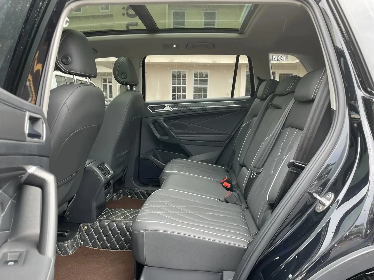 Touareg L 2022, 330 TSI, Automatic, Two‑Wheel Drive, R-Line Luxury Plus Edition 5
