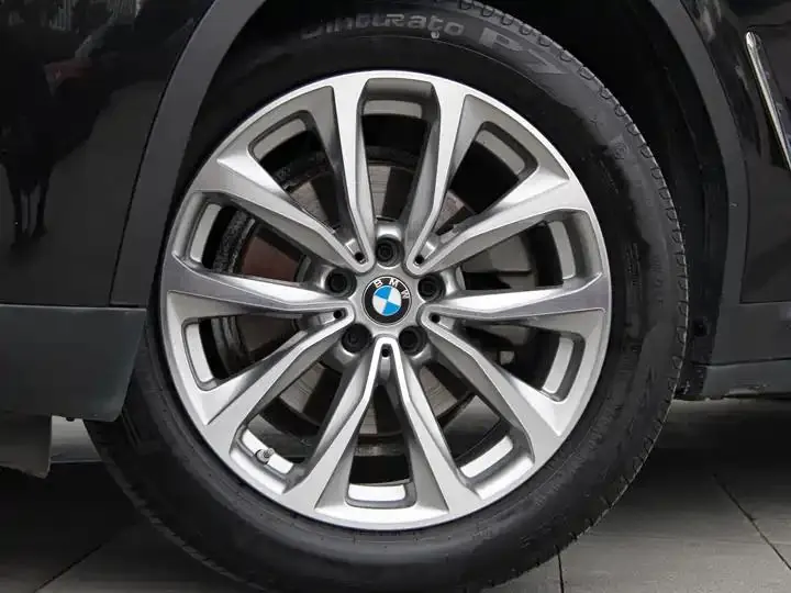 BMW X3 2021 xDrive25i Luxury Package 5