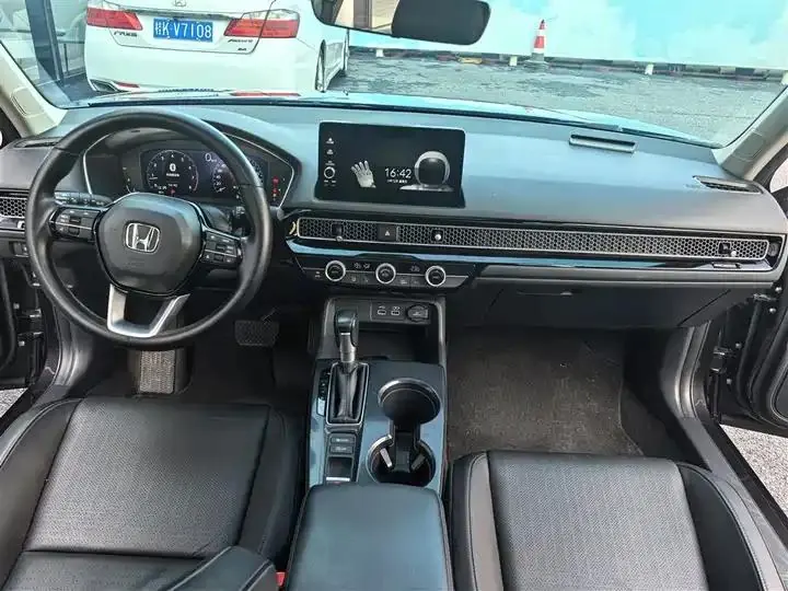 Model 2022 240TURBO CVT Deluxe Edition 6