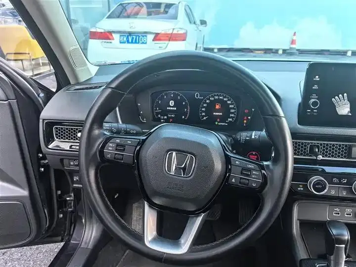 Model 2022 240TURBO CVT Deluxe Edition 7