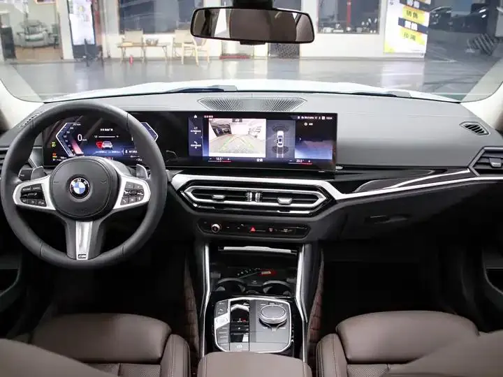 BMW 3 Series 2023 model 320Li M Sport Package 4