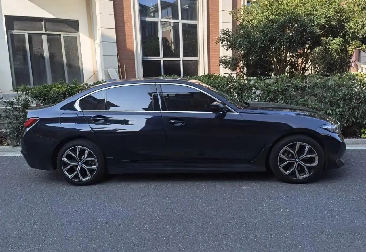 BMW 2025 i3 eDrive 35 L automatic gear 7
