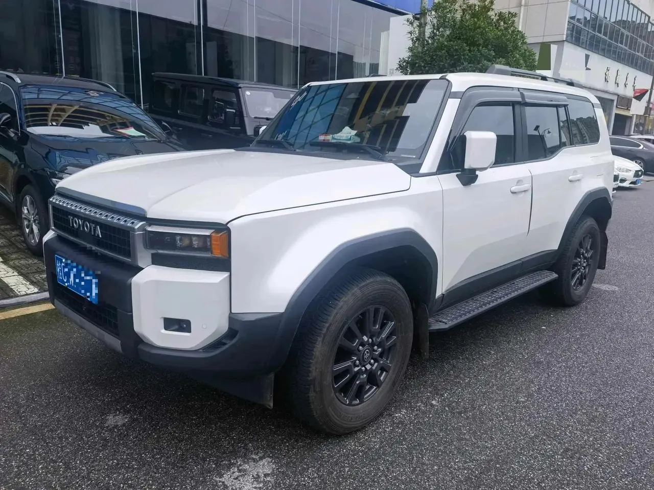 Открыть галерею: Toyota 2025 Prado HEV 2.4T all-around TX version 5-seat automatic gear