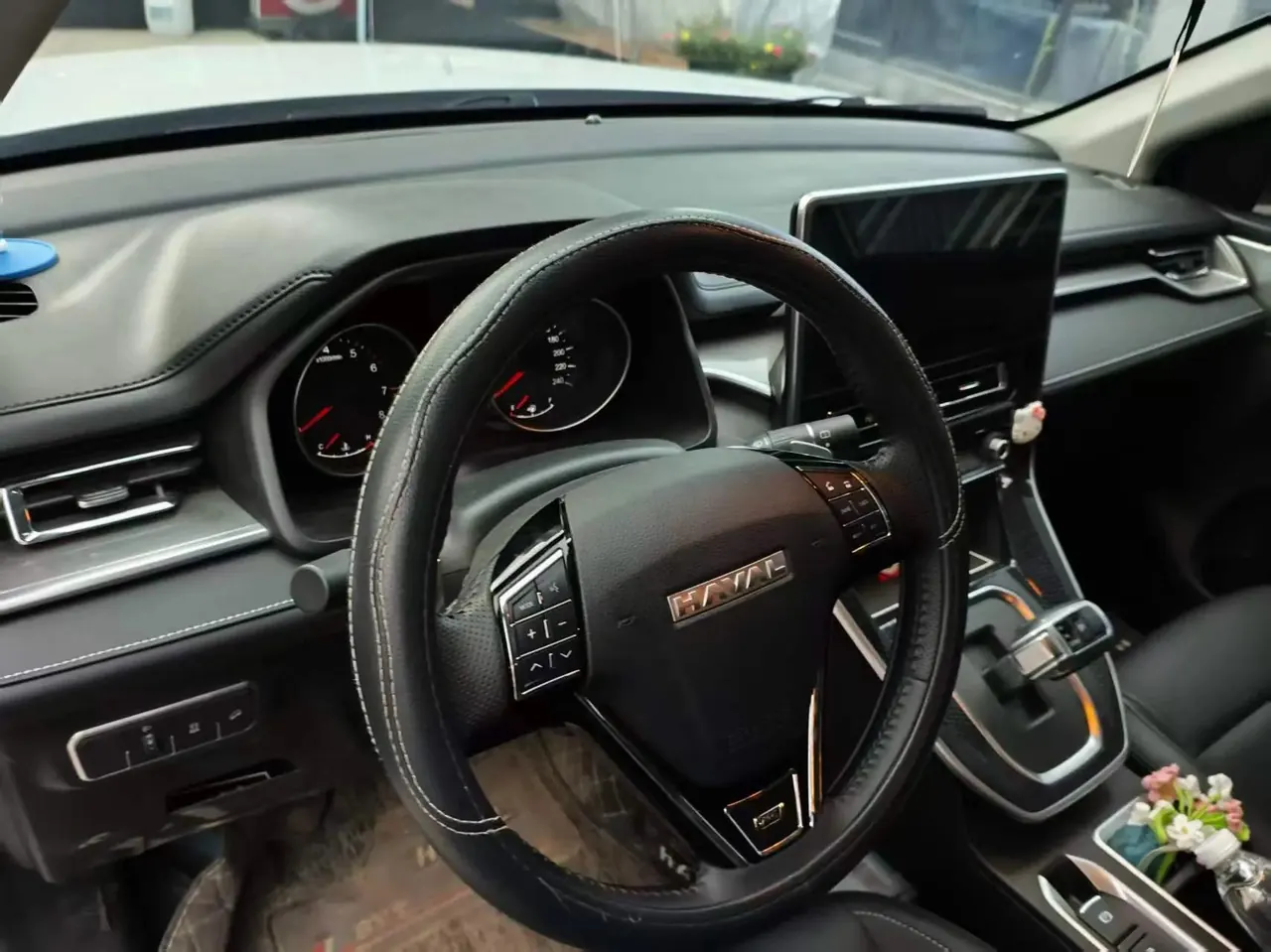 Haval 2023 M6 PLUS 1.5T Luxury Smart Joint Automatic Gear 3