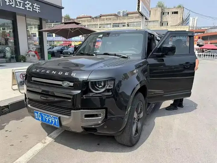 Land Rover Guard 2021 110 P400 X-DYNAMIC HSE - View 1